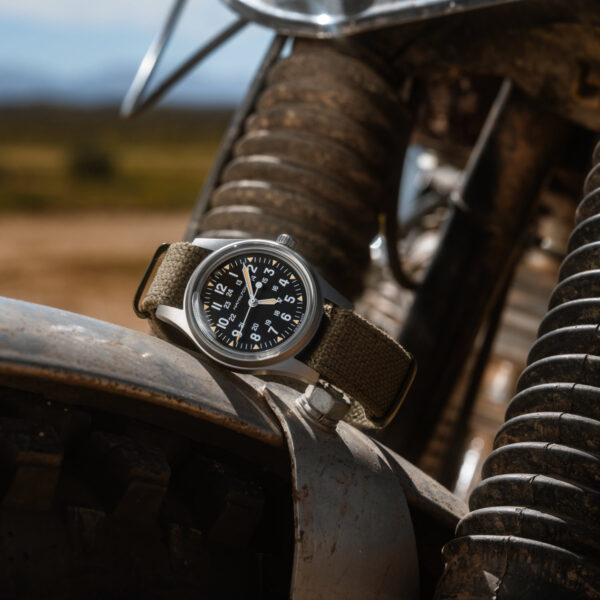 Hamilton-Khaki-Field-Mechanical-36mm-H69399930-Contesto